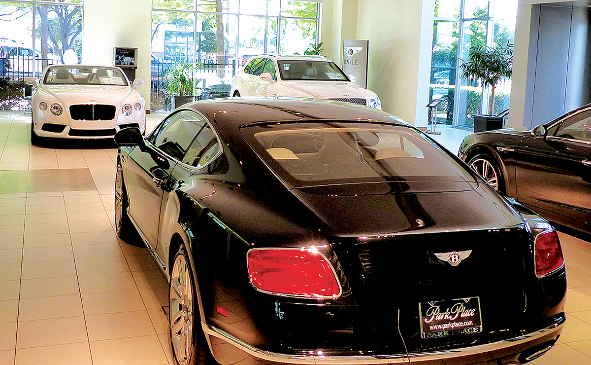 Elite brands give dealership group a halo Automotive News