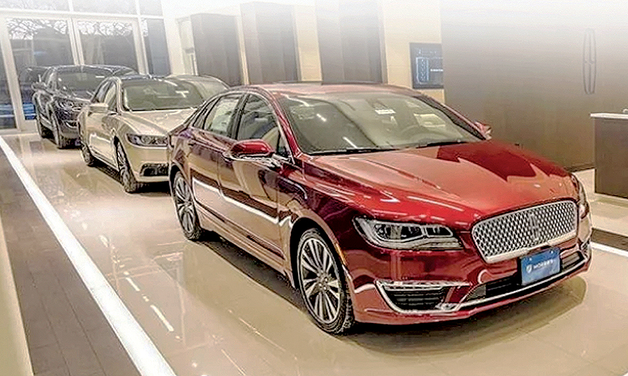 Lincoln confers with dealers, restarts program for standalone stores