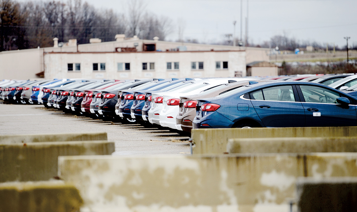 GM plant in Lordstown, Ohio, after thriving during recession, suffers