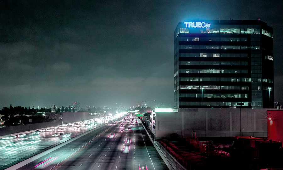 Big car dealer groups seize online sales opportunities Automotive News