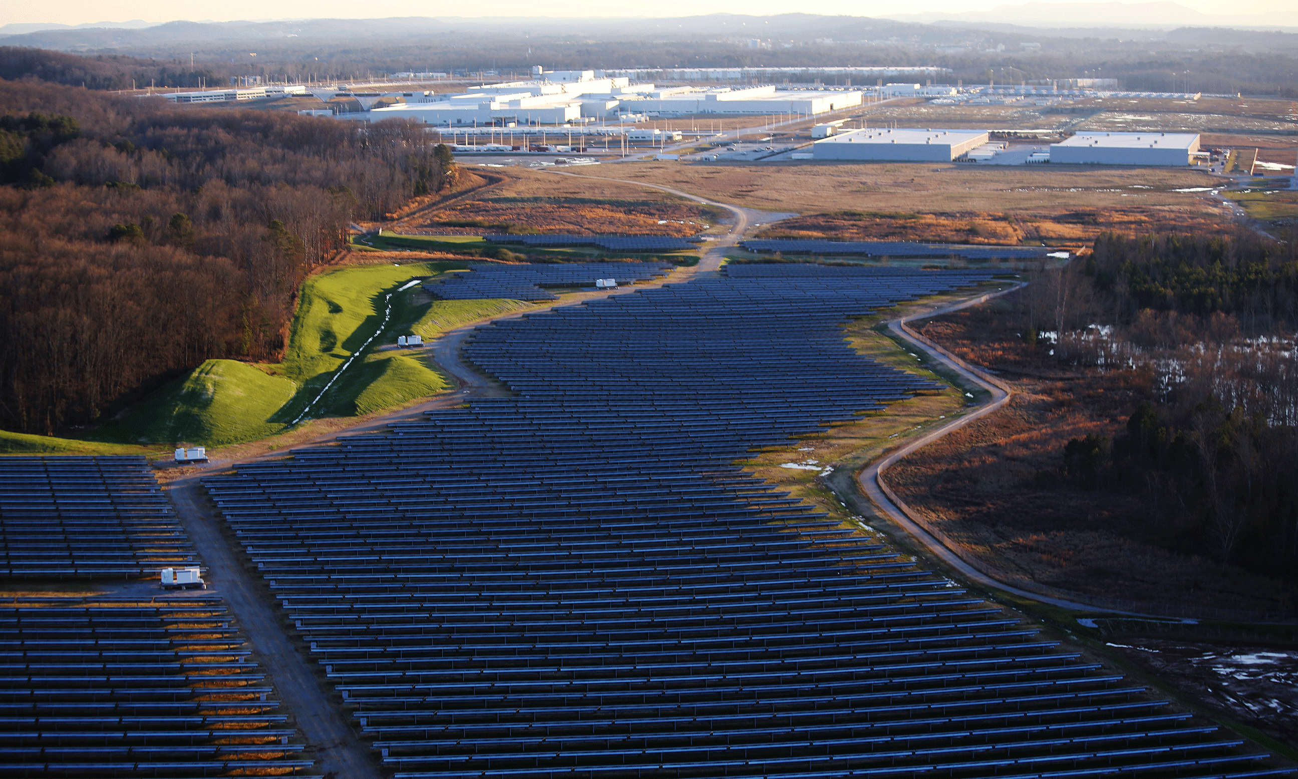 VW flips switch at largest solar installation at U.S. plant ...
