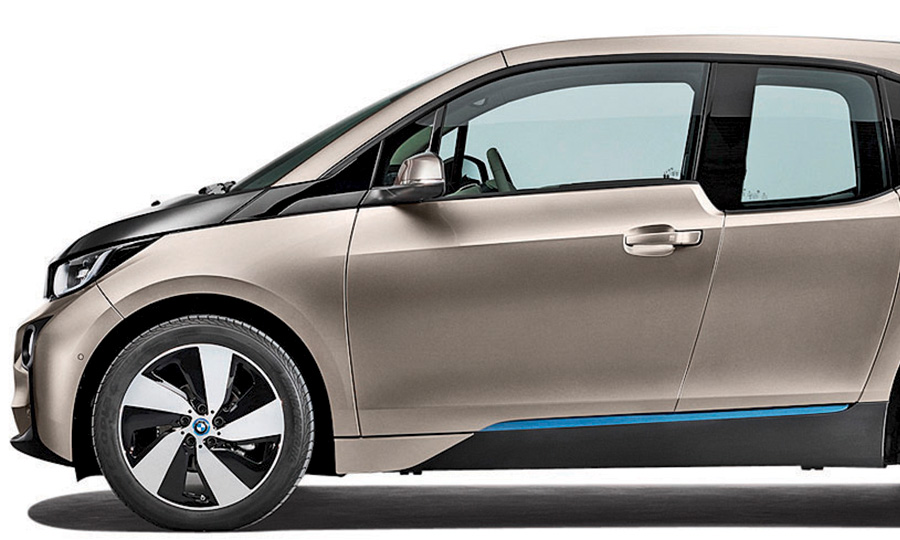 BMW i3 app calculates range, finds public charging stations