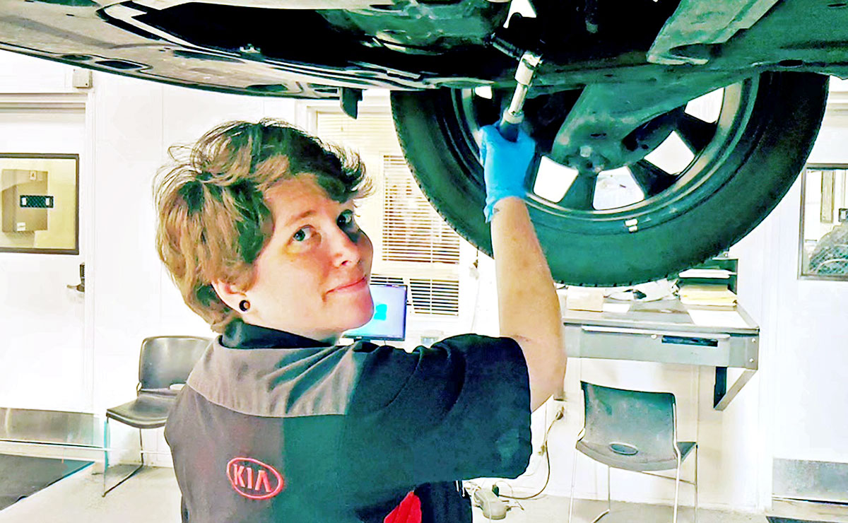 Kia program turns veterans into auto mechanics Automotive News