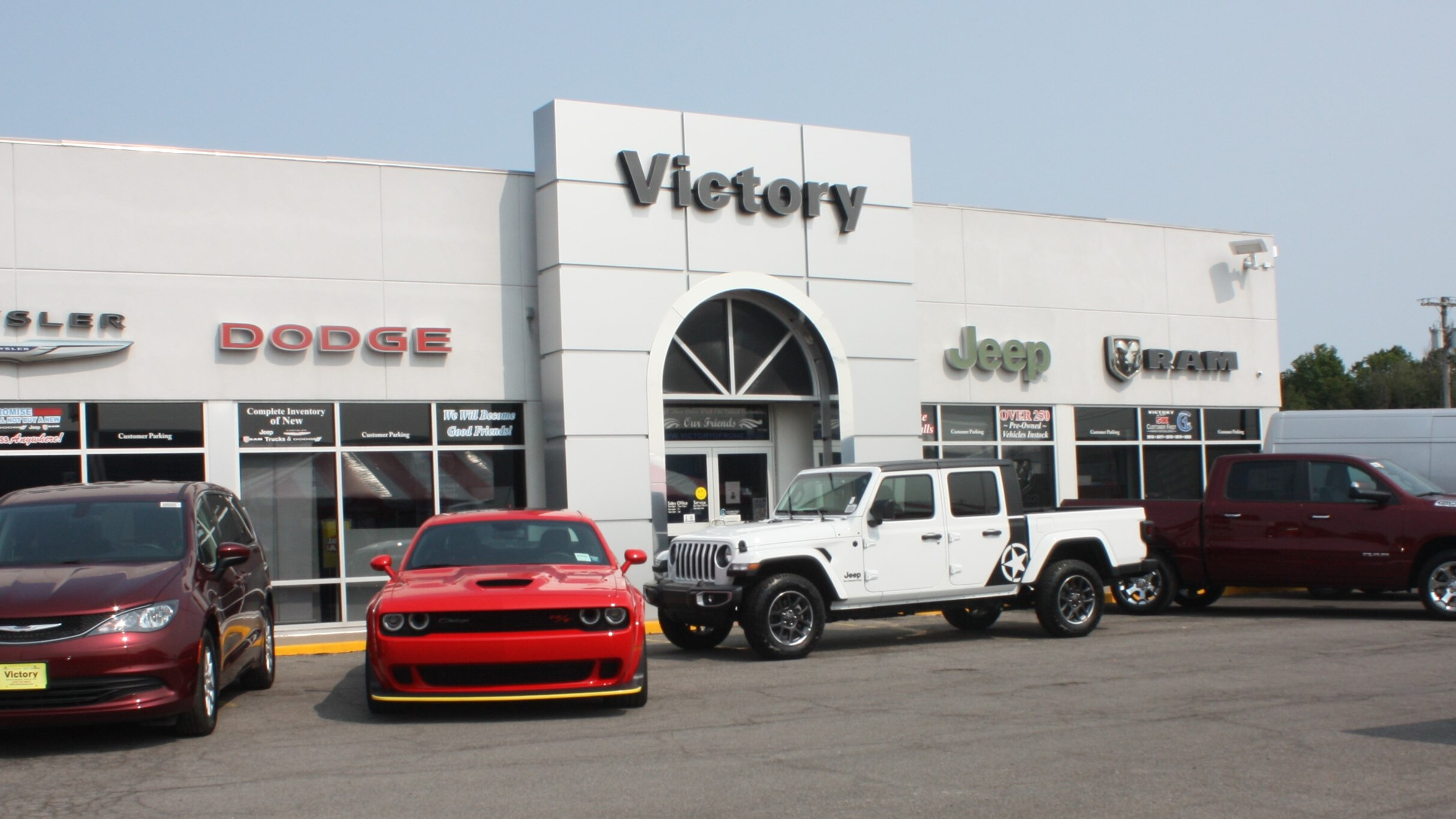 CDJR dealership employee charged with stealing $50K from store | Automotive News