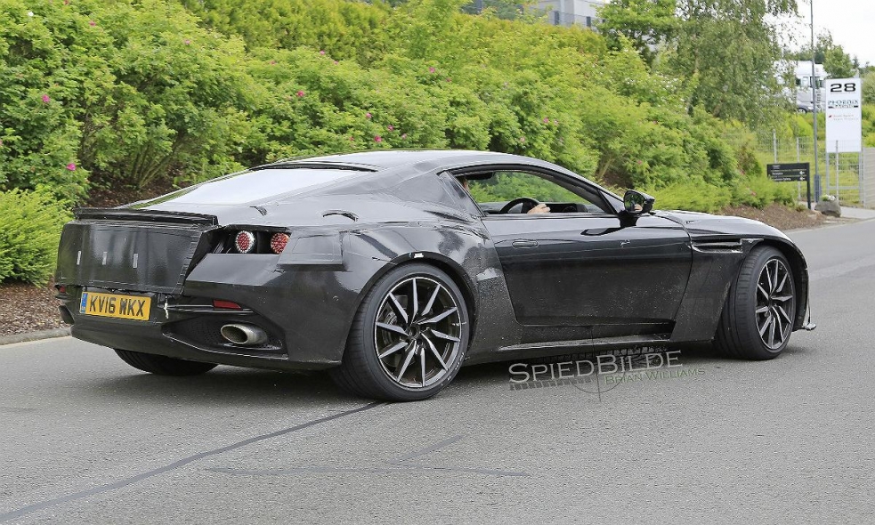 Aston Martin puts next Vantage through the paces Automotive News