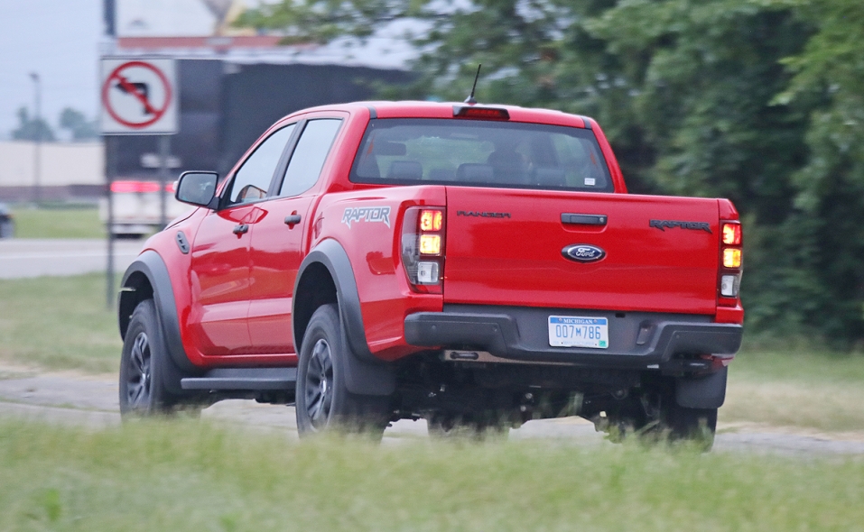 Ford Ranger Roptor Spy Ford Ranger Raptor spy photos