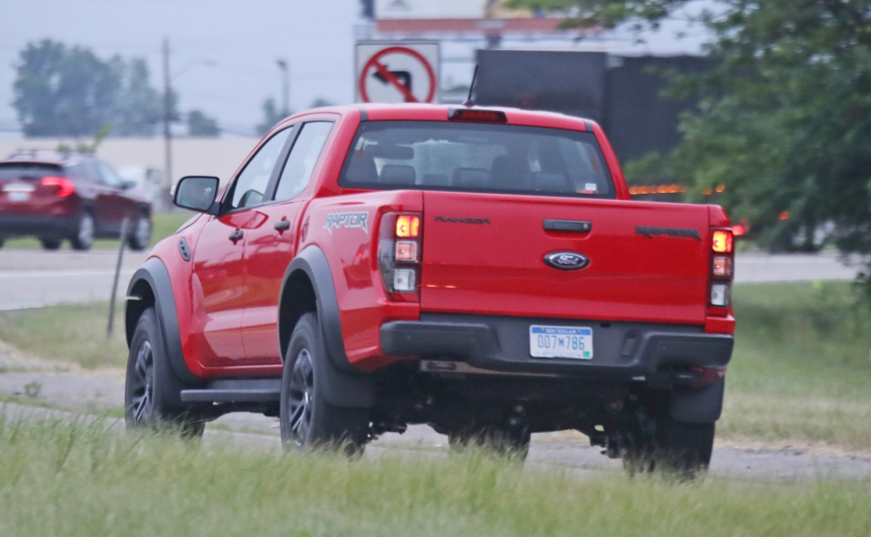 Ford Ranger Roptor Spy Ford Ranger Raptor spy photos