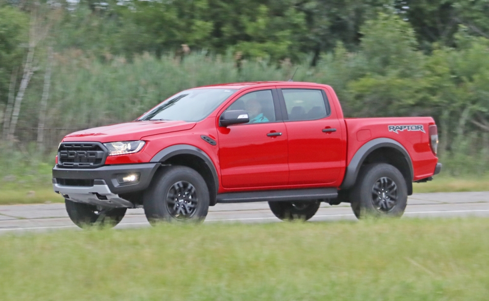 Ford Ranger Roptor Spy Ford Ranger Raptor spy photos