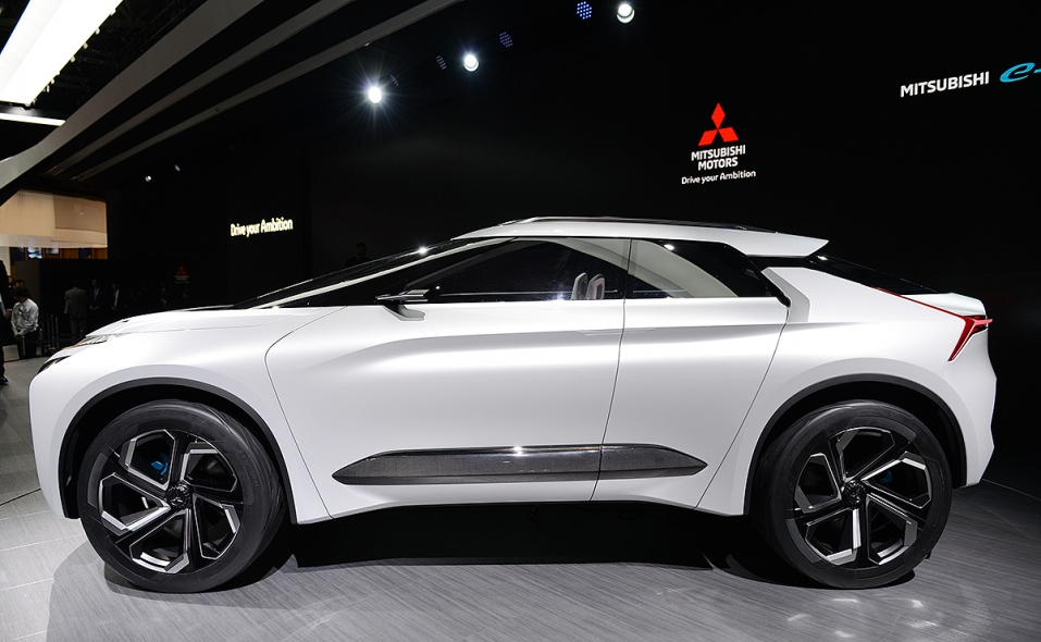 Mitsubishi E Evolution Concept Doubles Down On Future Evs Crossovers Automotive News