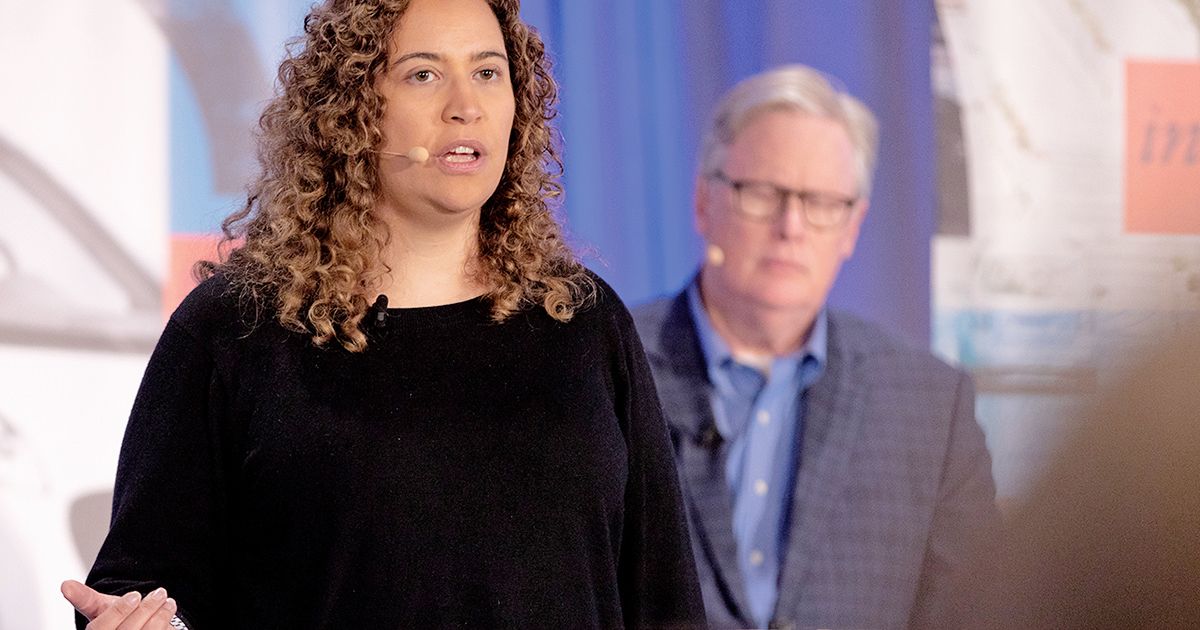 Autonomous diving debate CON: Meredith Broussard says self-driving will ...
