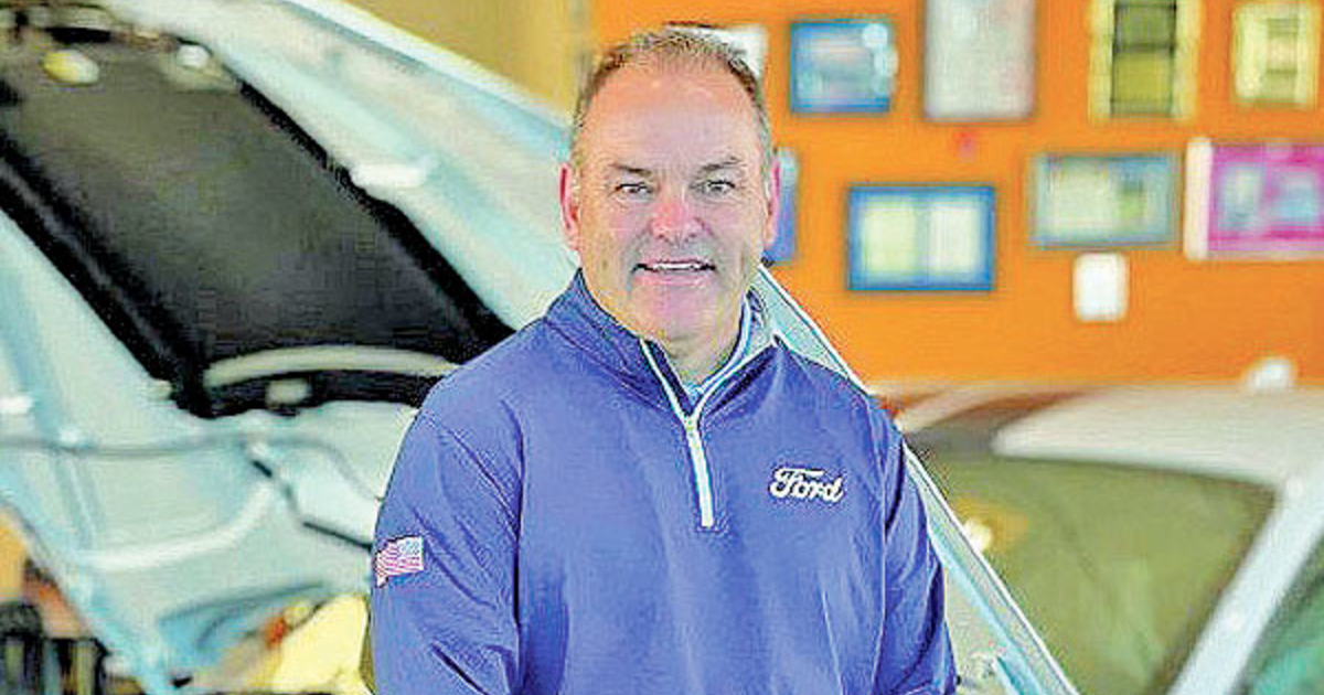 Ford Dealers soon may feel effects of EVgasoline split Automotive News