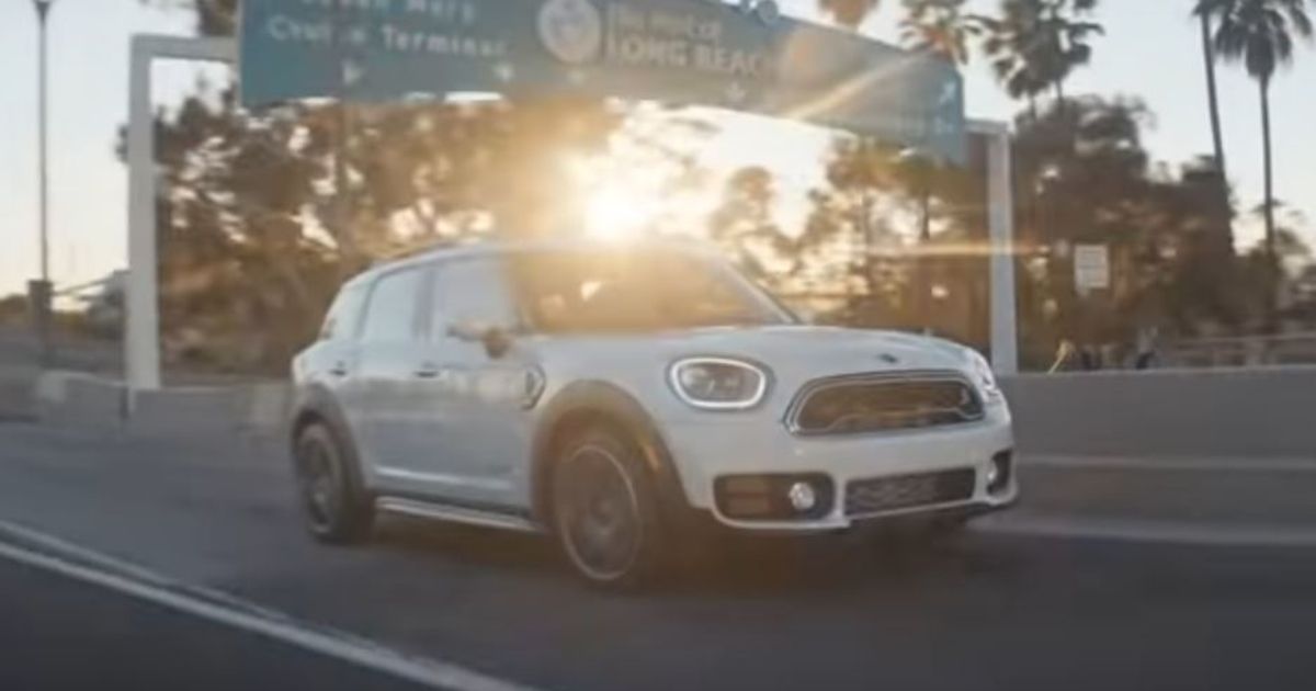 Mini Jeep Mini is releasing 'Don't Fence Me In' as a soundtrack for its drivers ...