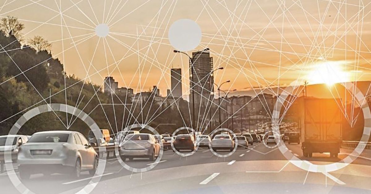 Connected cars yield to broadband as FCC advances airwaves plan