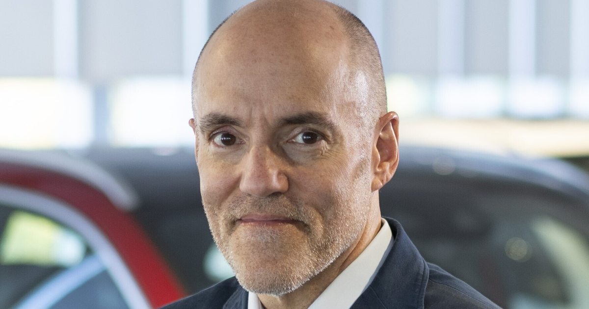 MercedesBenz replaces U.S. sales boss as business stalls Automotive News