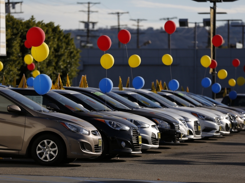 Surge in endoflease cars seen pressuring prices in record sales year