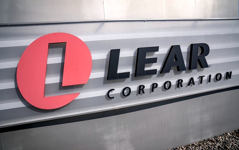 Lear sign_i.jpg