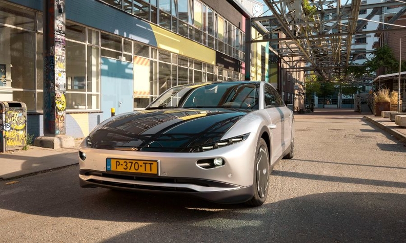 Lightyear 0 city LY web.jpg