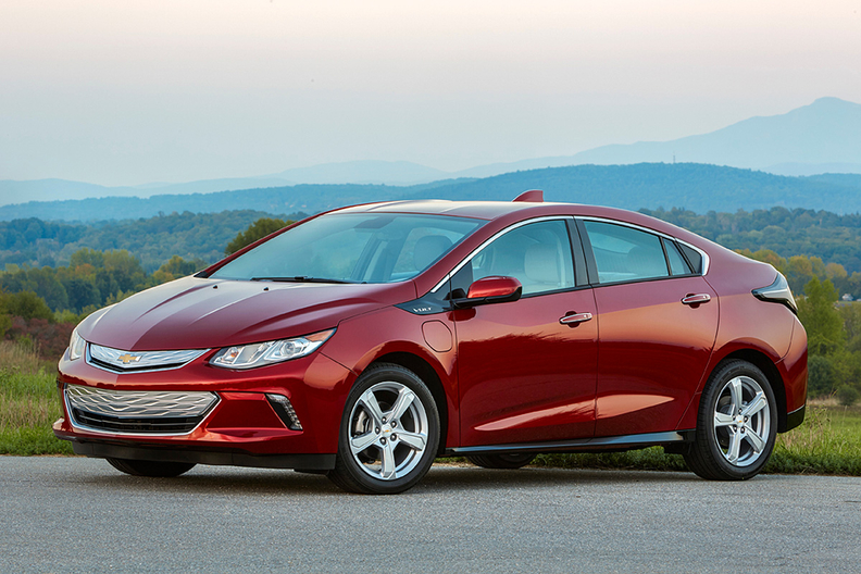 GM to revive plug-in hybrids across North America