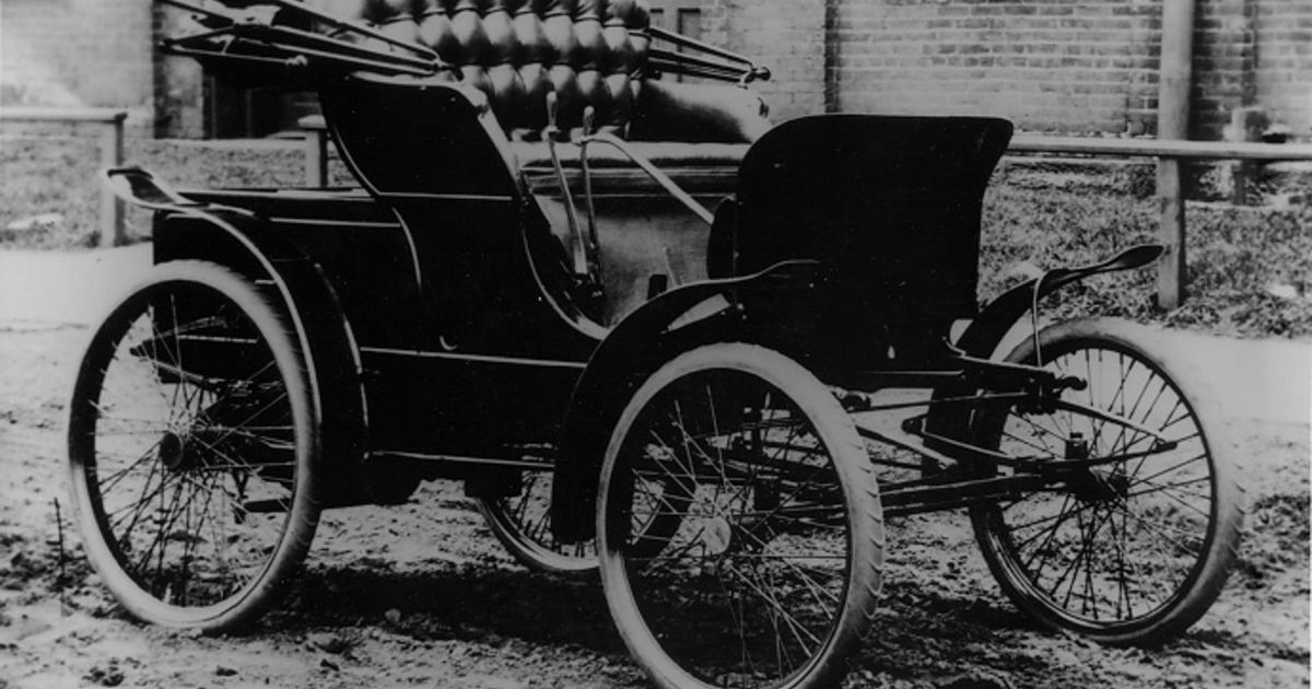 The Winton car company, an early pioneer, is born Automotive News