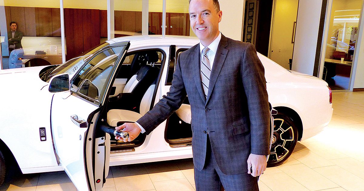 Elite brands give dealership group a halo Automotive News